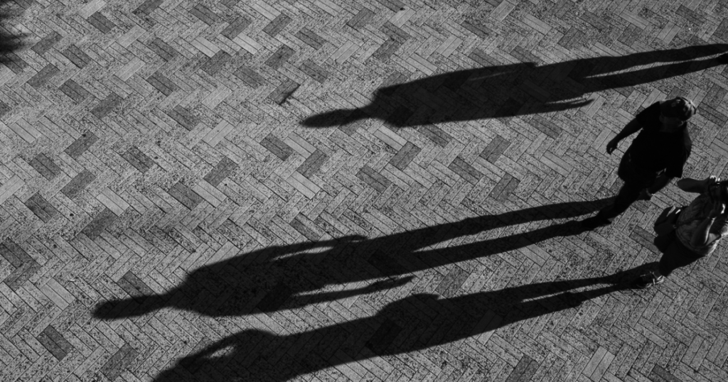 なぜ「何もしていないのに嫌われる」と感じるの？